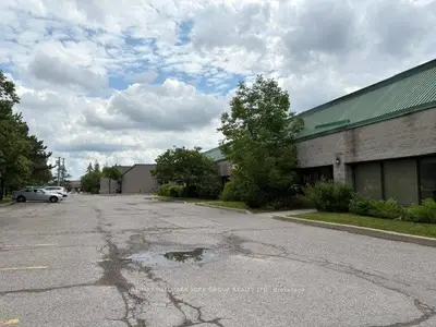 75 Mary Street 10, Aurora, On L4g 1g3