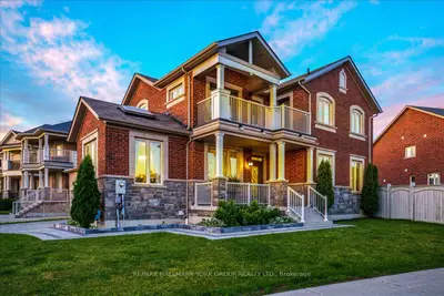 Detached in Richmond Hill