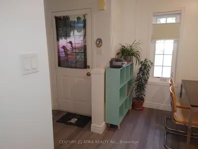 76 Ellesmere Street, Richmond Hill, On L4b 4e3