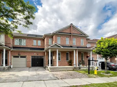 Att/Row/Townhouse in Vaughan