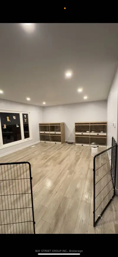 6080 Major Mackenzie Drive E, Markham, On L3p 3j3