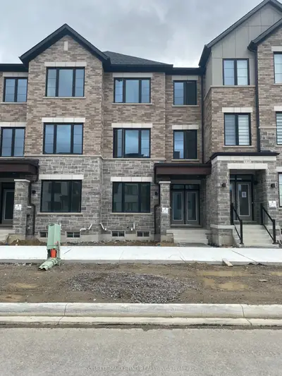 Att/Row/Townhouse in Markham