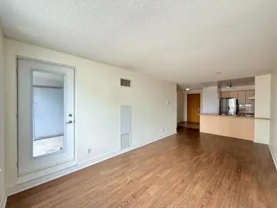 62 Suncrest Boulevard 310, Markham, On L3t 7y6