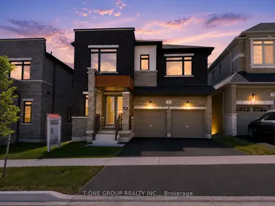Detached in Richmond Hill