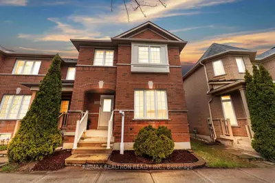 2334 Bur Oak Avenue, Markham, On L6e 1l6