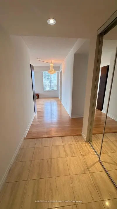 130 Pond Drive 512, Markham, On L3t 7w5