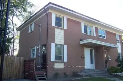 Semi-Detached in Newmarket