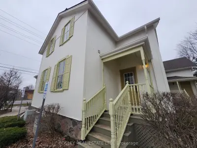 Detached Condo in Markham