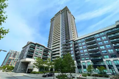 Condo Apartment in Markham