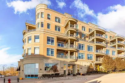 Condo Apartment in Aurora