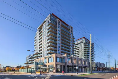 Condo Apartment in Richmond Hill