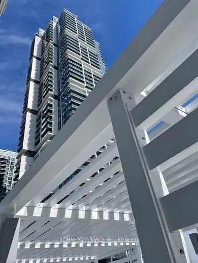 Condo Apartment in Vaughan