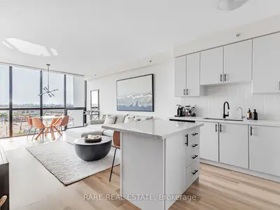 Condo Apartment in Vaughan
