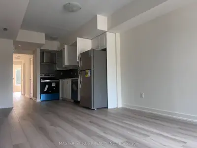 Condo Townhouse in Richmond Hill
