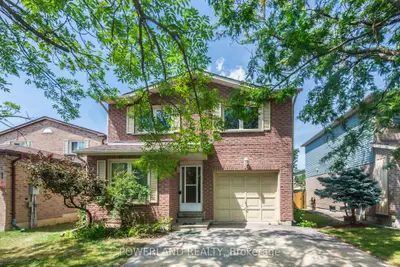 Detached in Richmond Hill