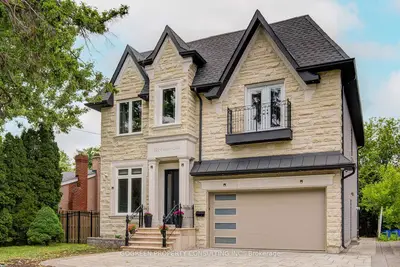 Detached in Richmond Hill