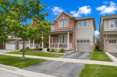 68 Richard Underhill Avenue, Whitchurch-stouffville, On L4a 0j2
