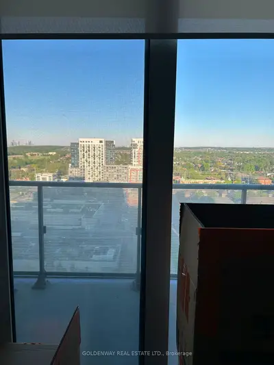 Condo Apartment in Richmond Hill