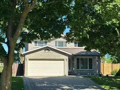10 Epping Court, Markham, On L3r 3h1