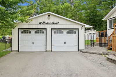 12 Station Road, Georgina, On L0e 1n0