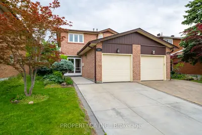 Semi-Detached in Vaughan