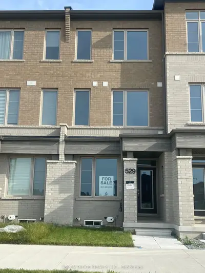Att/Row/Townhouse in Markham