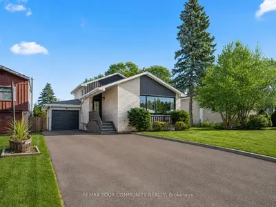 Detached in Aurora
