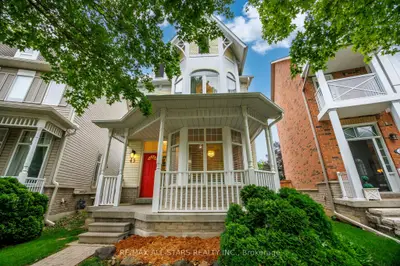 43 Cornell Common Road, Markham, On L6b 1b5