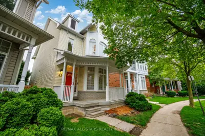 Detached in Markham
