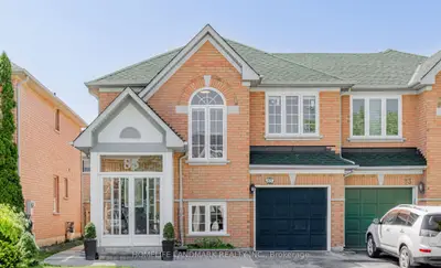 Semi-Detached in Richmond Hill