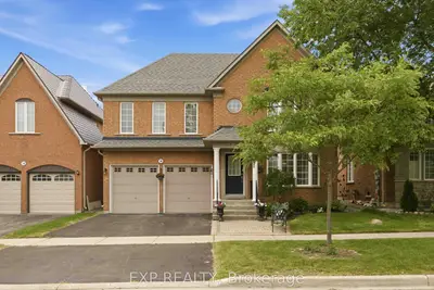 Detached in Richmond Hill