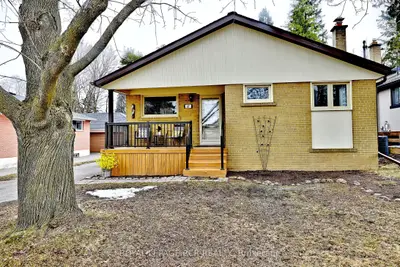 Detached in Aurora