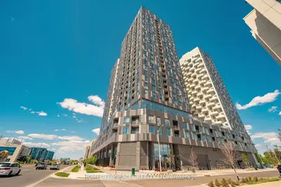 Co-op Apartment in Vaughan