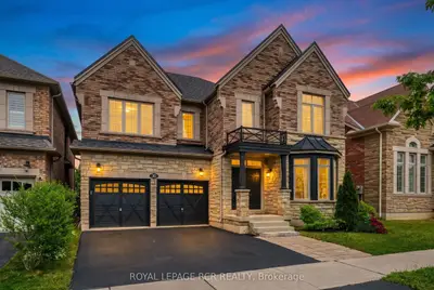 Detached in Richmond Hill