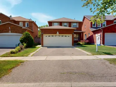 Detached in Vaughan