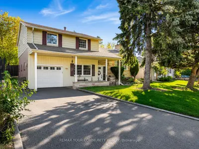 Detached in Richmond Hill