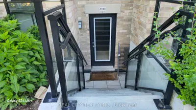 Condo Townhouse in Richmond Hill