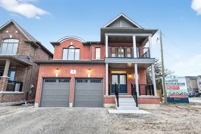 Detached in Essa