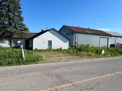 635 Strawberry Lane, King, On L3y 4v9
