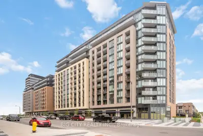 Condo Apartment in Vaughan