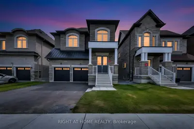 Detached in Richmond Hill