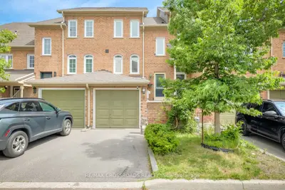 8 Larissa Court, Vaughan, On L6a 2k8