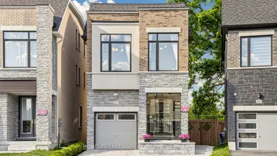 Detached in Newmarket