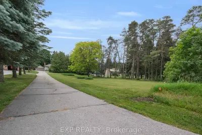 5373 Aurora Road, Whitchurch-stouffville, On L4a 7x4