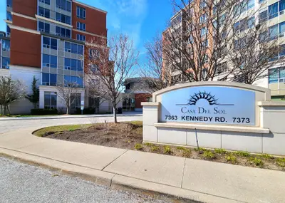Condo Apartment in Markham