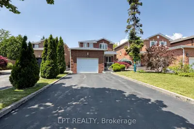 Detached in Vaughan