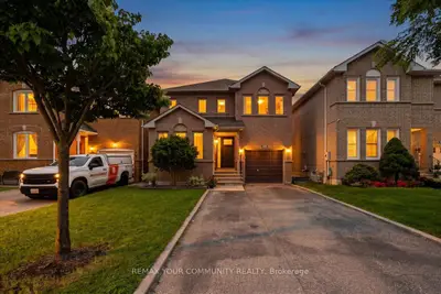 Detached in Vaughan