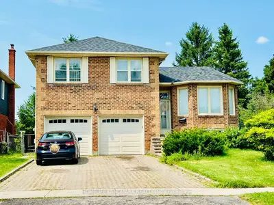 Detached in Newmarket