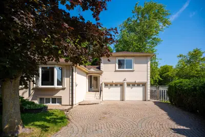 Detached in Richmond Hill