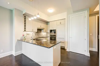 Condo Apartment in Markham